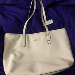 COACH TOTE PURSE